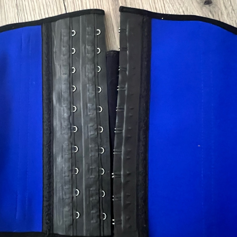 Ann Michell Black Waist Trainer - Picture 4 of 5